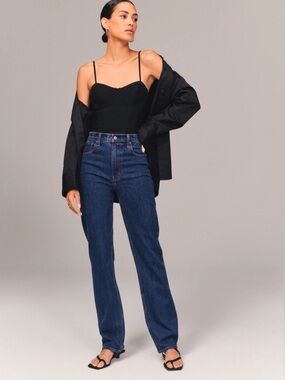 ABERCROMBIE 90s Straight Ultra High Rise Size 31/12R